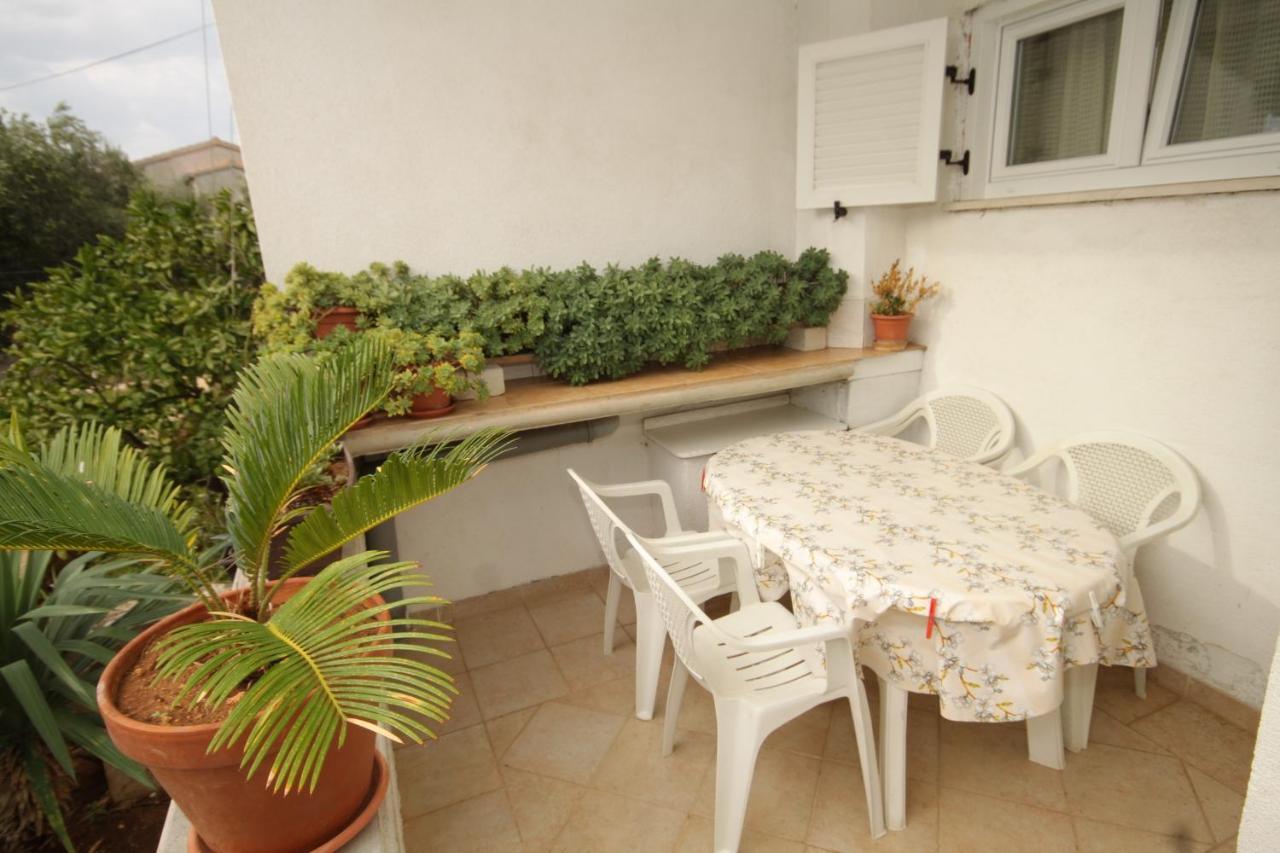 Apartments By The Sea Tkon, Pasman - 686 外观 照片